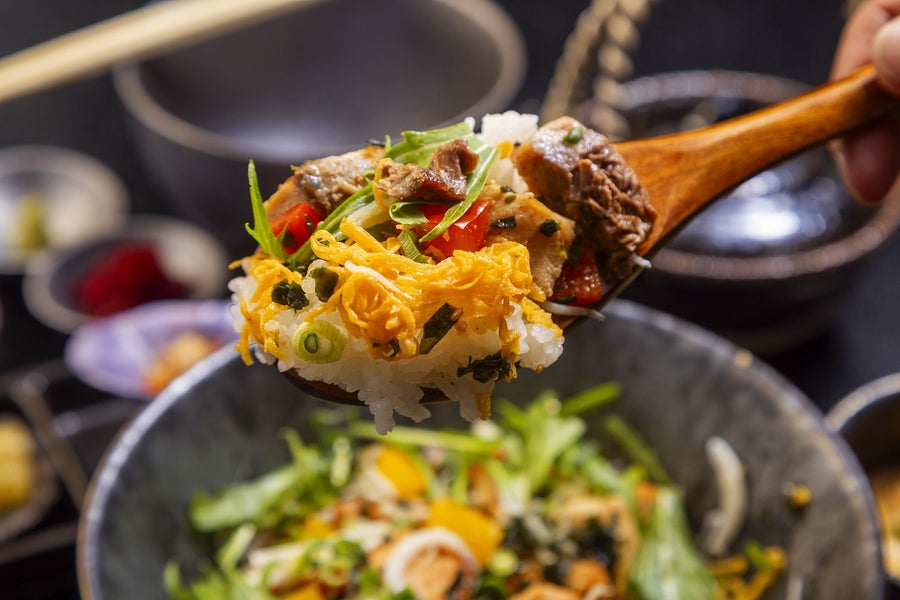 黒瀬ぶりの磯バター醤油焼きとチリメンご飯