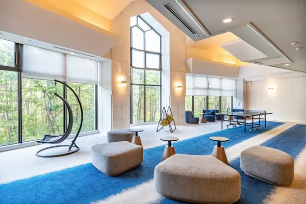 新登場 Forest Lounge