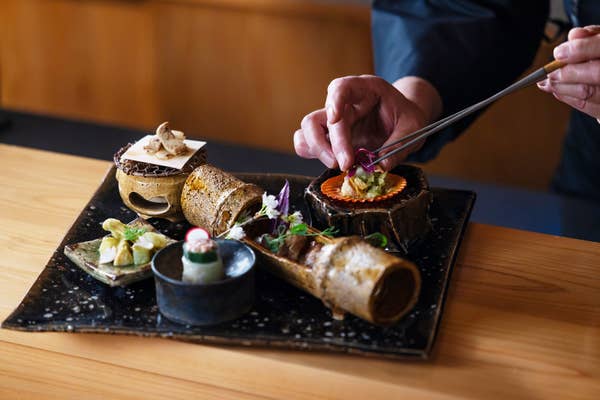 日本料理「日向海」をみる